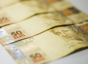 Municípios iniciam o ano com decréscimo de receitas e aumento de despesas a exemplo do salário mínimo